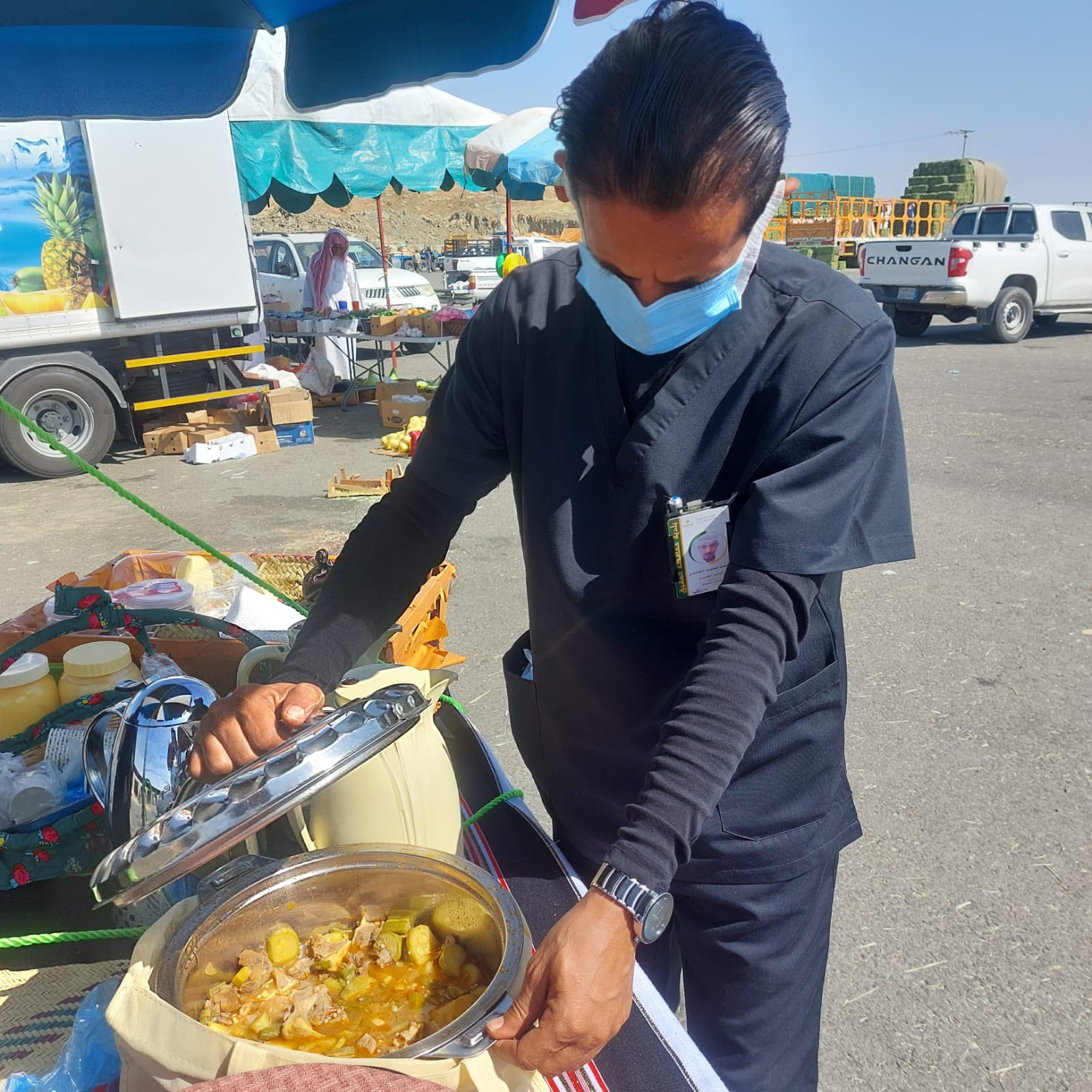 The Municipality of Al-Aqiq Governorate, represented by the Environmental Health Department, intensifies its inspection tours of the Wednesday market